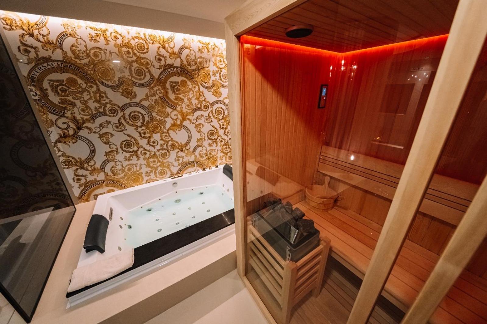 Versace Luxury Room كورليوني المظهر الخارجي الصورة