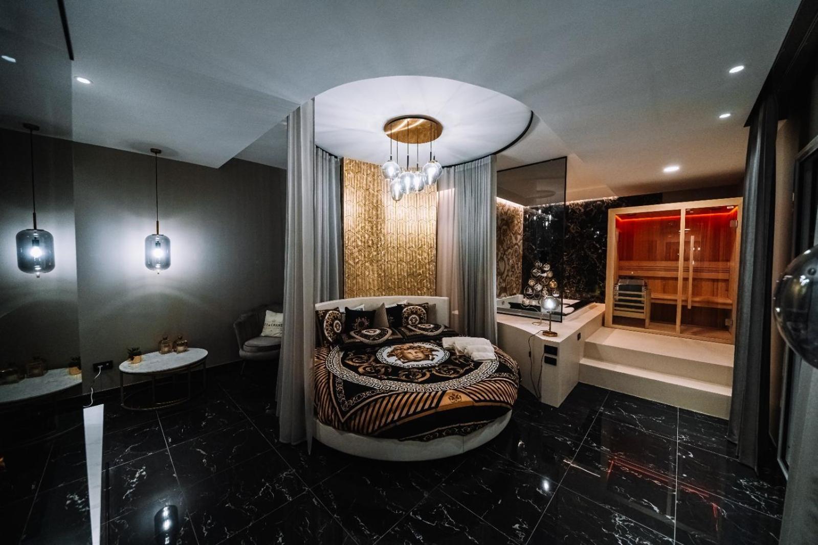 Versace Luxury Room كورليوني المظهر الخارجي الصورة