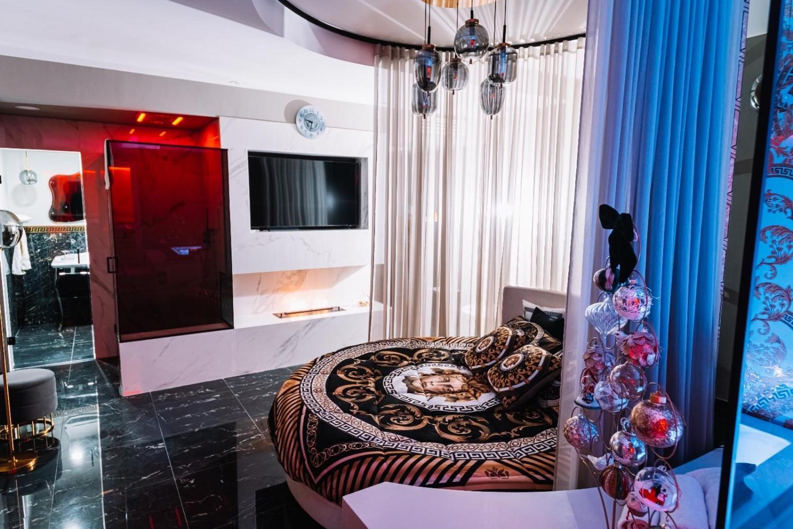 Versace Luxury Room كورليوني المظهر الخارجي الصورة